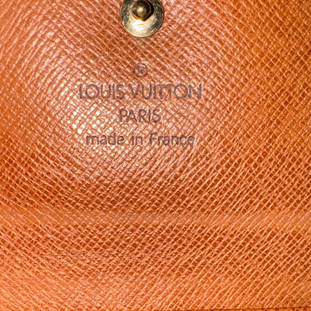 Louis Vuitton VINTAGE Compact Monogram Wallet - Picture 4 of 11
